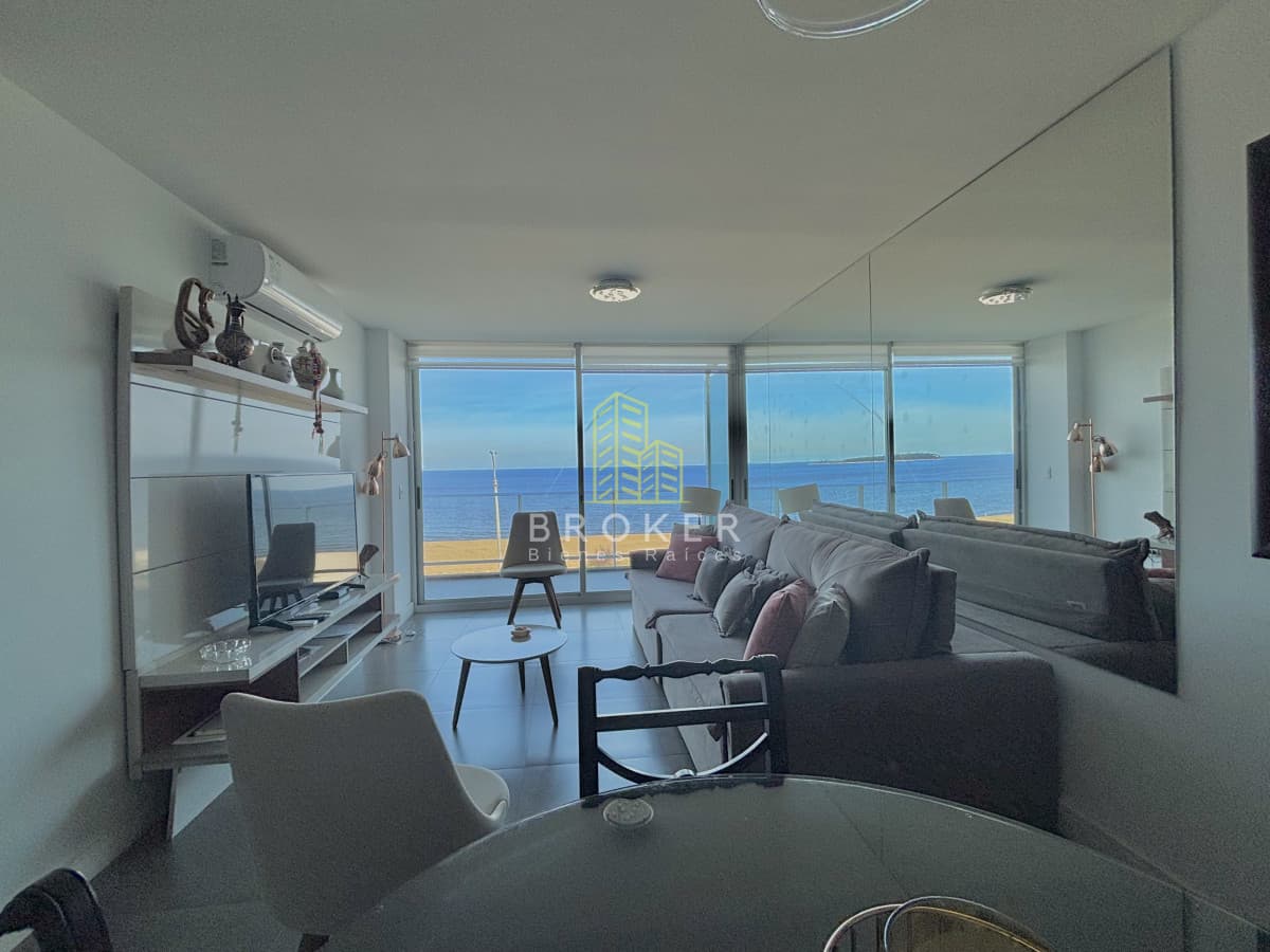 Venta apartamento Punta del Este 2 dormitorios playa mansa punta del este vista al mar