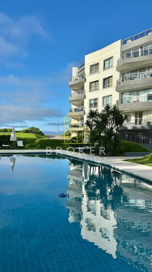 Alquiler Departamento Punta del Este Playa Mansa, amenities y primera línea al mar