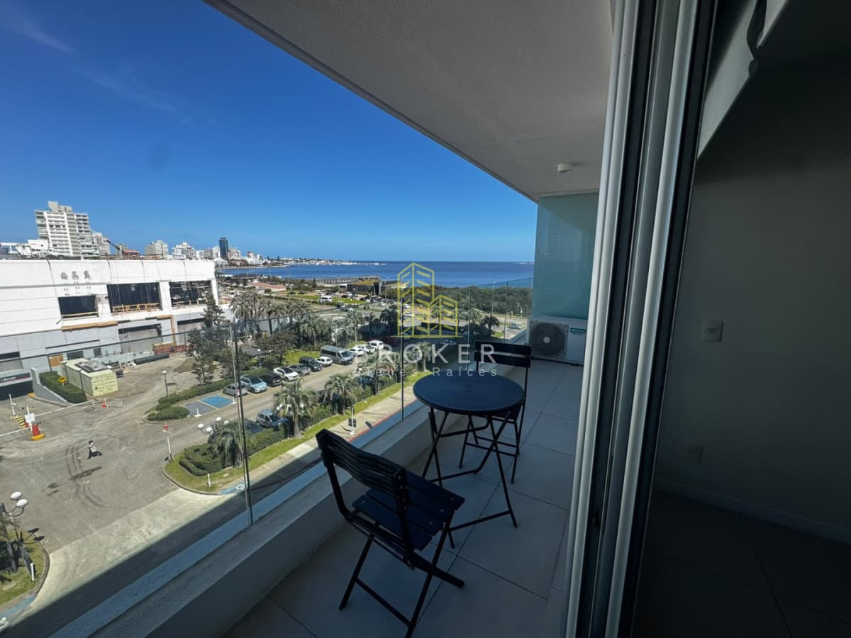 Alquiler Invernal y temporada Apartamento 1 dormitorio Playa Mansa, zona Enjoy