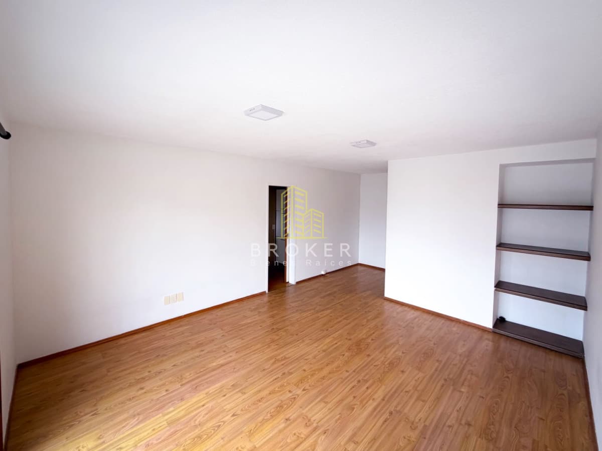 Venta Apartamento 2 dormitorios Pocitos Piso alto y garage!