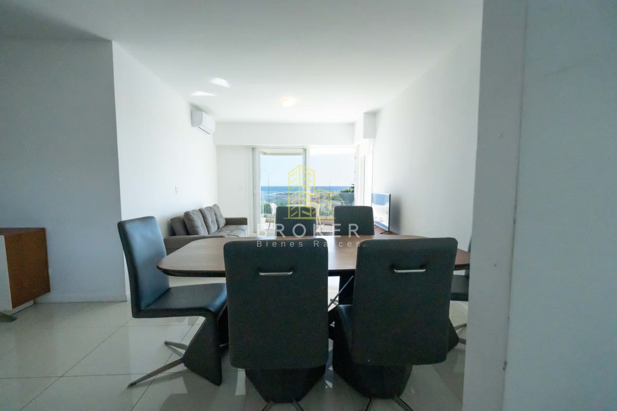 Apartamento en Venta 2 dormitorios con vista al mar Mansa Pinares AZURE TOWERS Punta del Este Uruguay