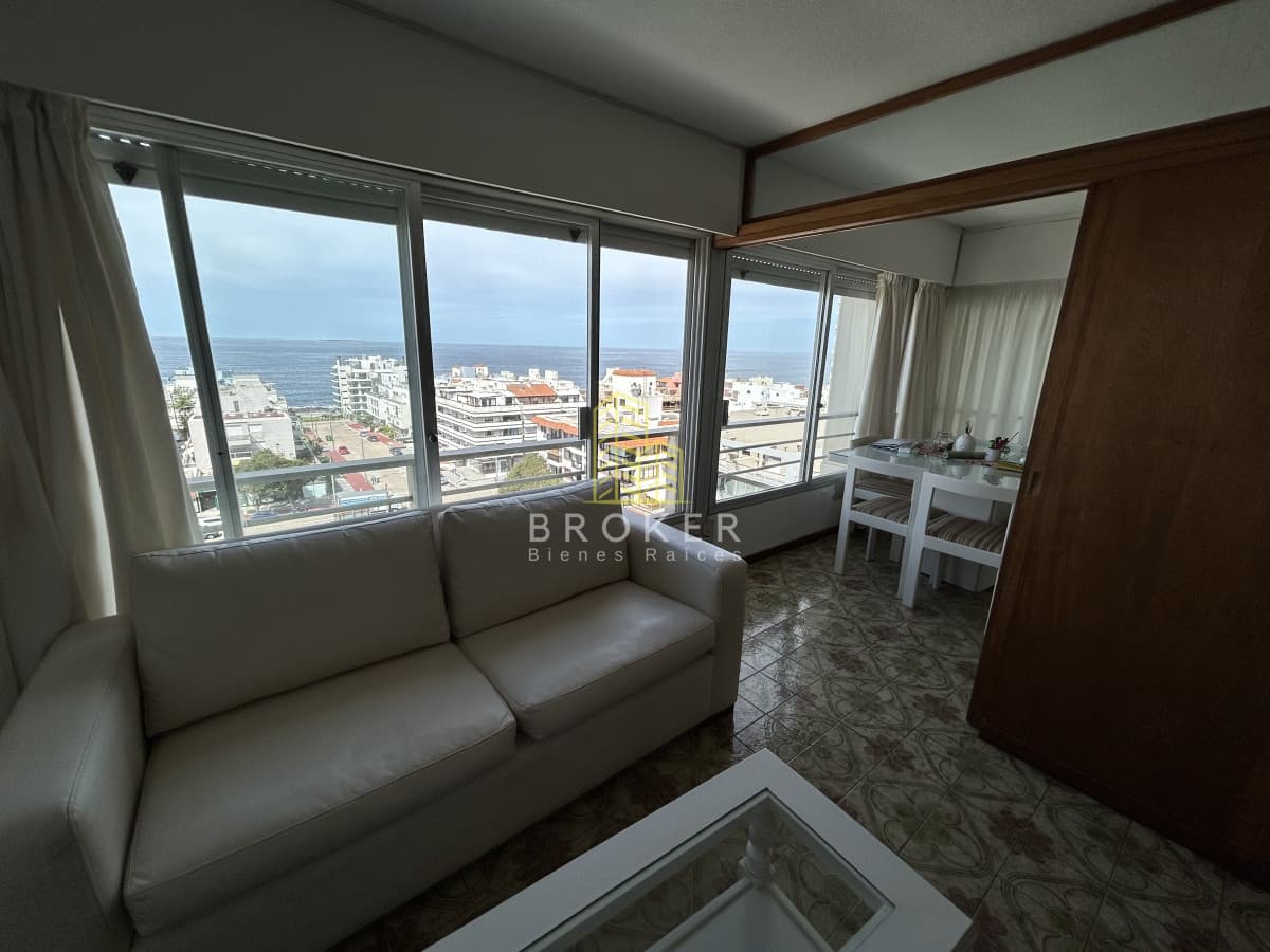 Venta Apartamento TORRE VERONA Peninsula Punta del Este Puerto 2 dormitorios y medio