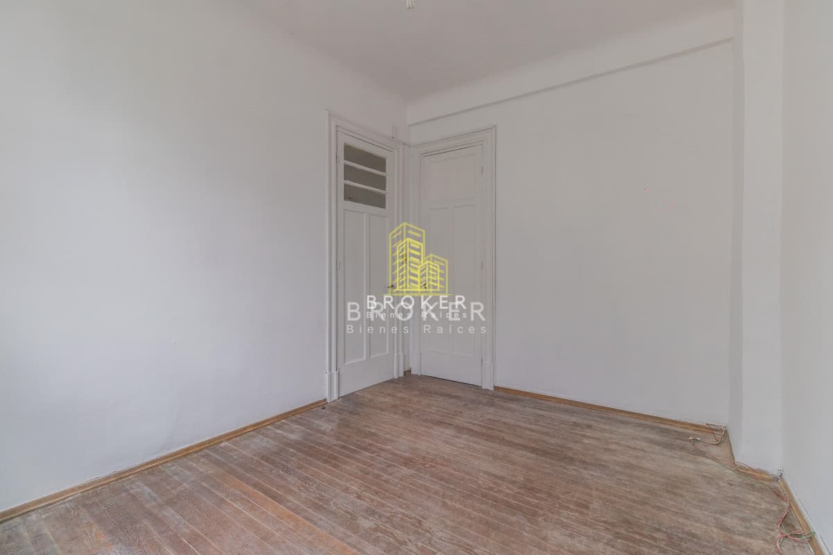 Apartamento 4 dormitorios en Centro Sur