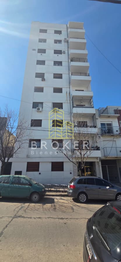 Venta Departamento 3 amb  Campana Centro.