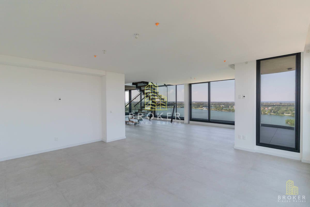 Venta Apartamento Duplex en Carrasco Boating, 4 suites