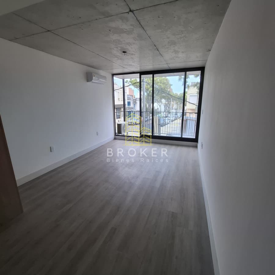 ALQUILER MONOAMBIENTE SIN GARAGE $21000, CON GARAGE $26000 POCITOS