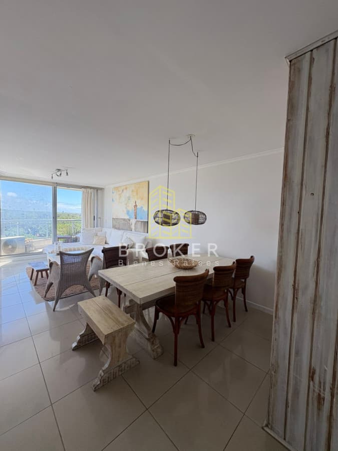 Venta Apartamento en Av. Roosevelt, Punta del Este, Ocean Drive 3 suites