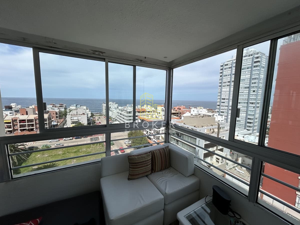 Venta Apartamento TORRE VERONA Peninsula Punta del Este Puerto 2 dormitorios y medio