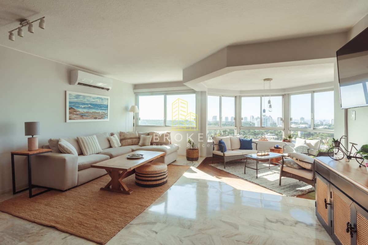 Venta Apartamento en Roosevelt Punta del Este, 4 dormitorios, 4 baños  y ameniti