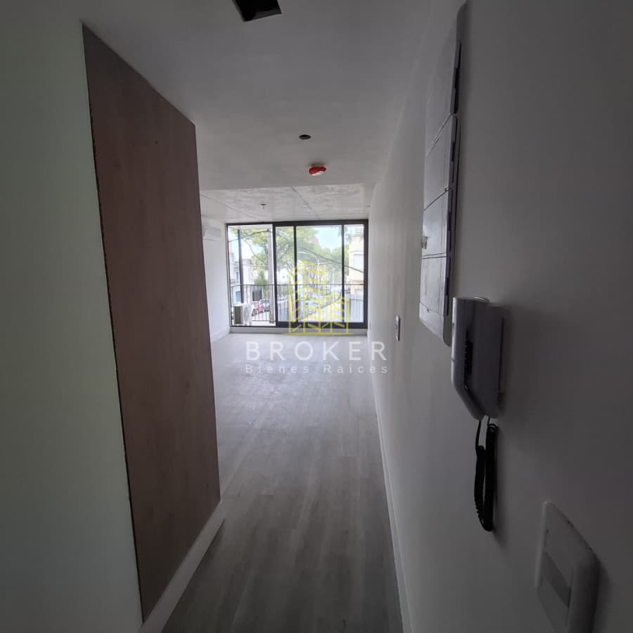 ALQUILER MONOAMBIENTE SIN GARAGE $21000, CON GARAGE $26000 POCITOS