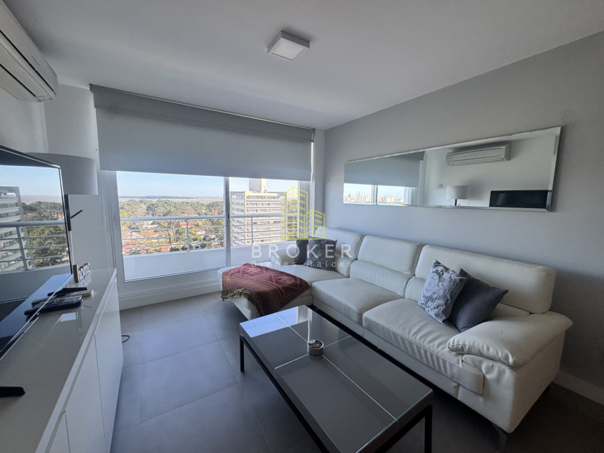 Venta apartamento 2 dormitorios Torre Greenlife punta del este