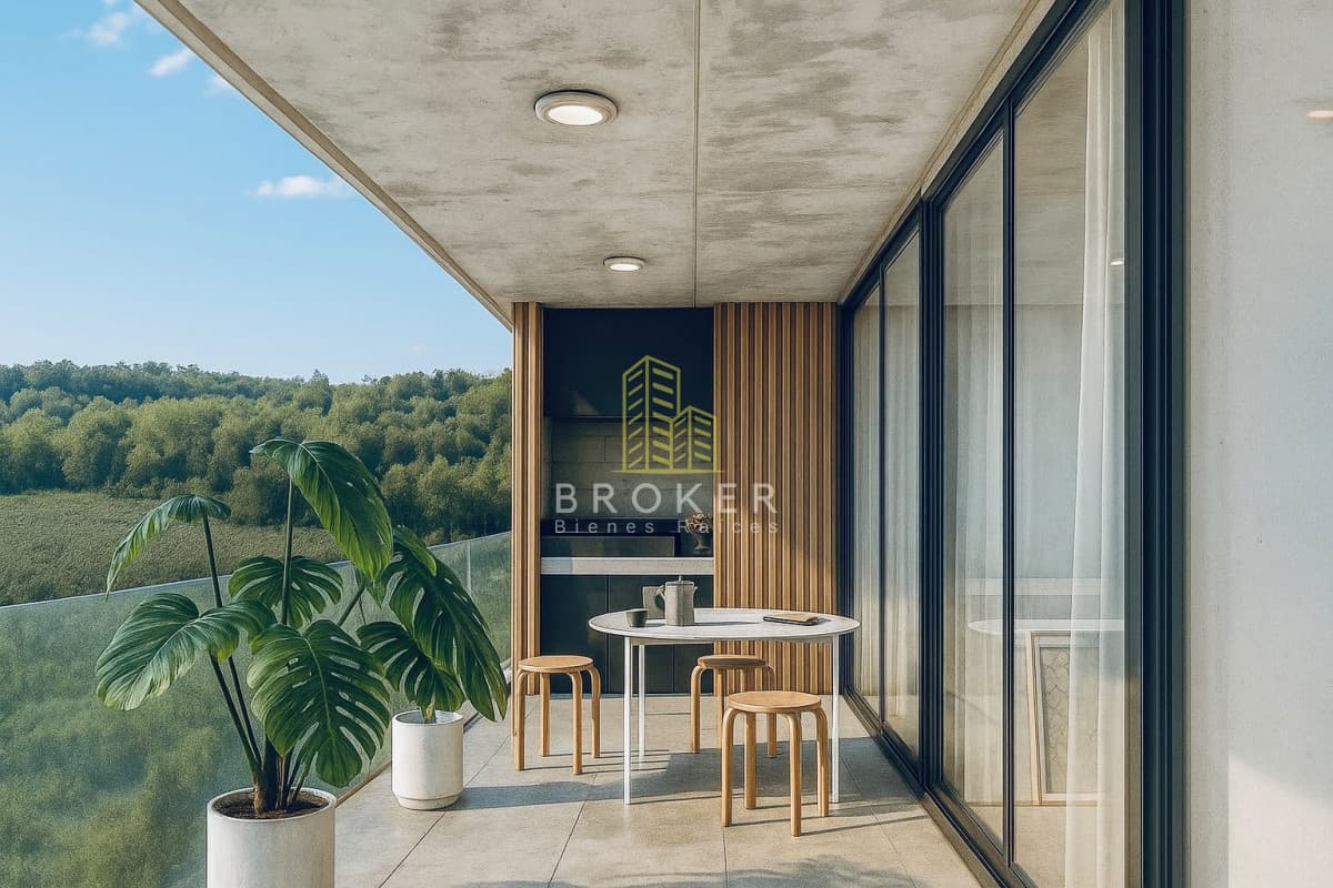 venta apartamento tres dormitorio frente al mar Punta del Este