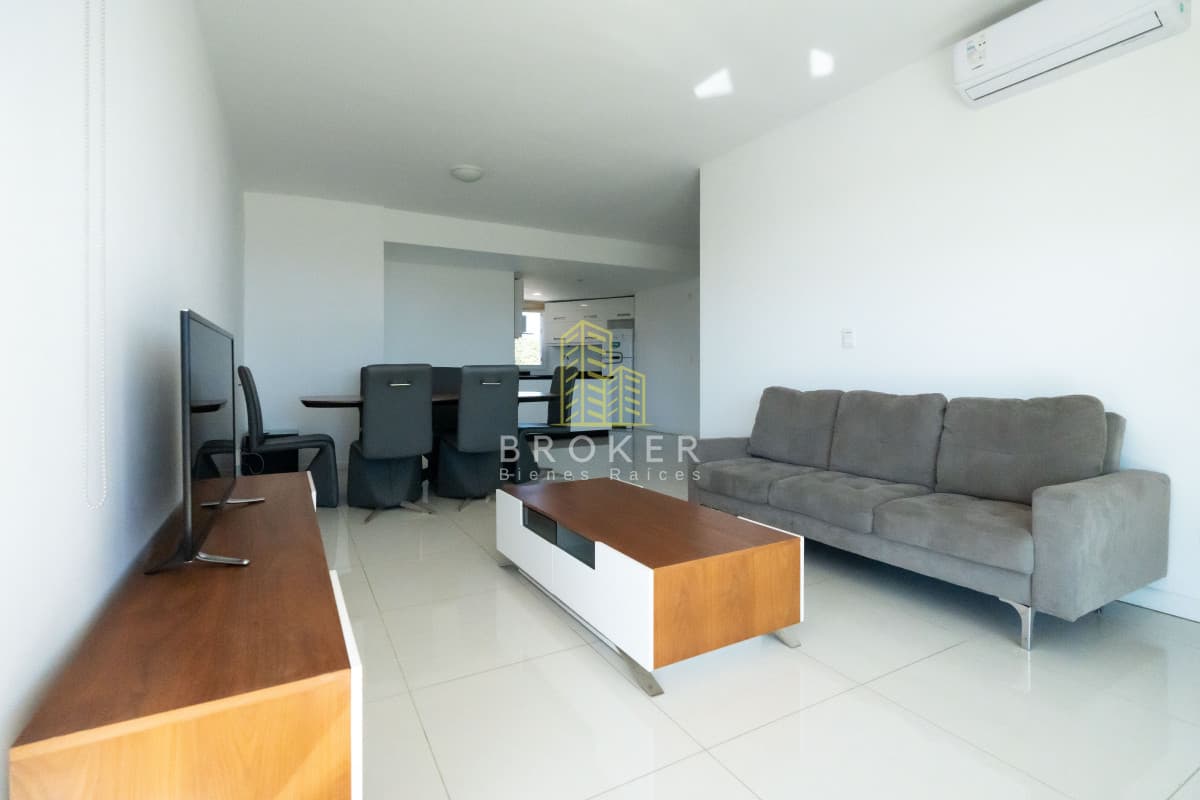 Apartamento en Venta 2 dormitorios con vista al mar Mansa Pinares AZURE TOWERS Punta del Este Uruguay
