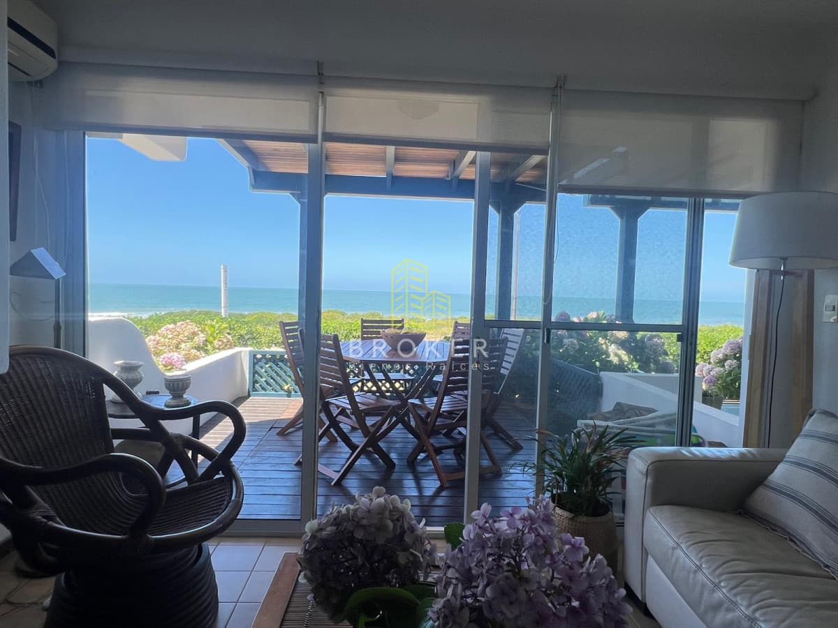 Alquiler de temporada Departamento 2 dormitorios La Barra Punta del Este
