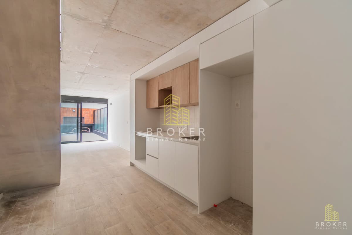 ¡RESERVADO! Dúplex en Punta Carretas Montevideo, a estrenar y con patio