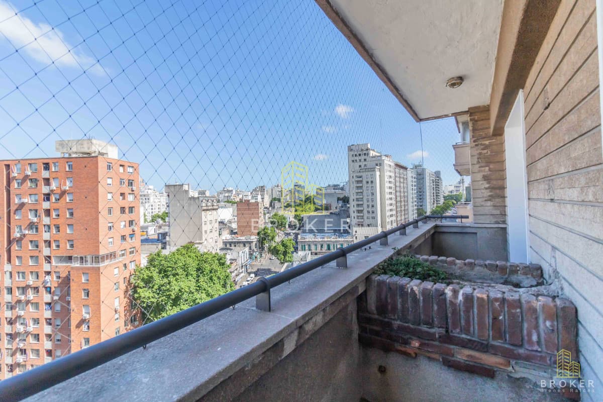 Venta Apartamento en el Centro Montevideo, 4 dormitorios