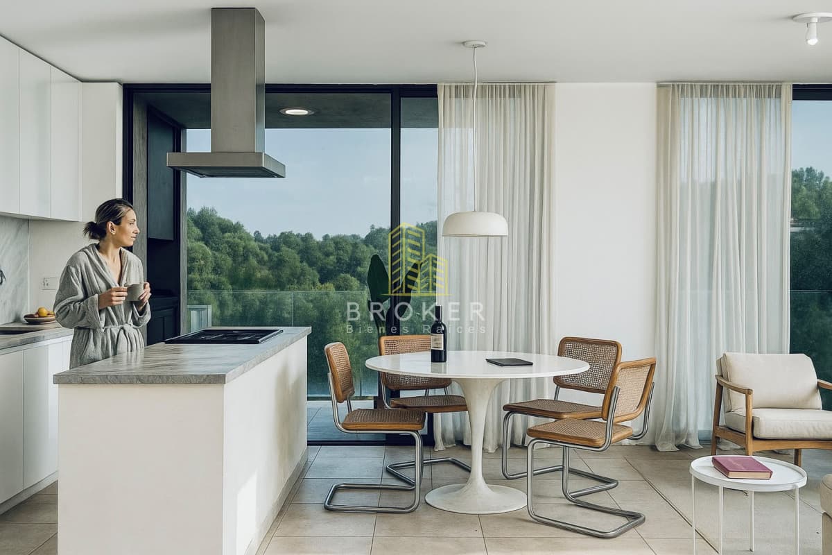 venta apartamento tres dormitorio frente al mar Punta del Este