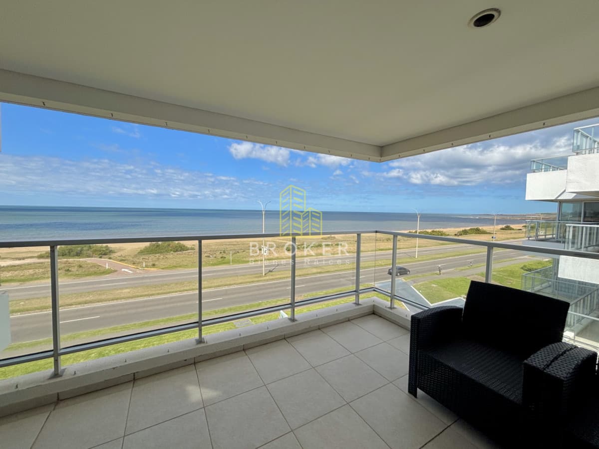 venta apartamento punta del este 4 dormitorios vista al mar estufa a leña parrillero