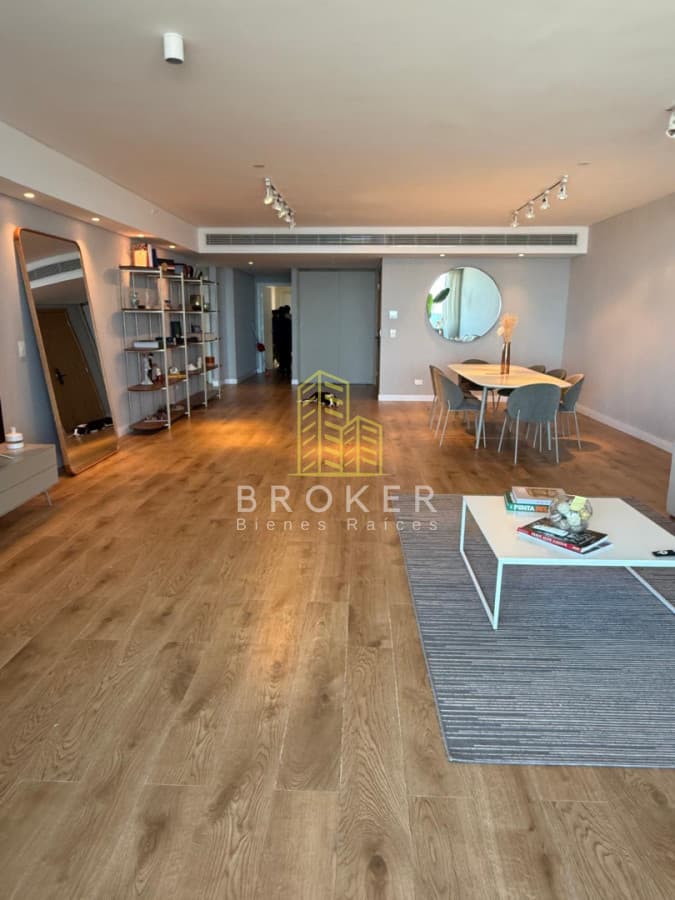 Alquiler de exclusivo departamento en trump tower de 3 dormitorios + servicio con excepcionales vistas