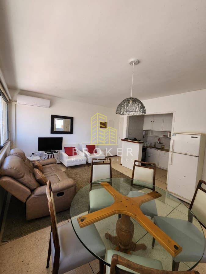 Alquiler Anual Departamento de dos dormitorios en Punta del Este