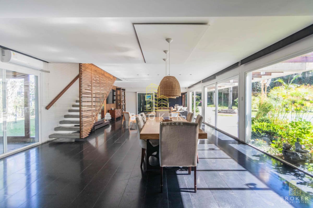 Venta Casa Punta del Este La Arbolada Barrio Privado, con piscina