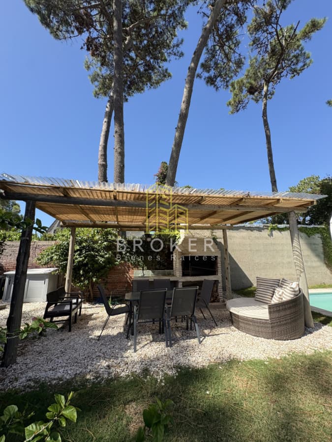 Alquiler de hermosa casa reciclada de 3 dormitorios en san rafael