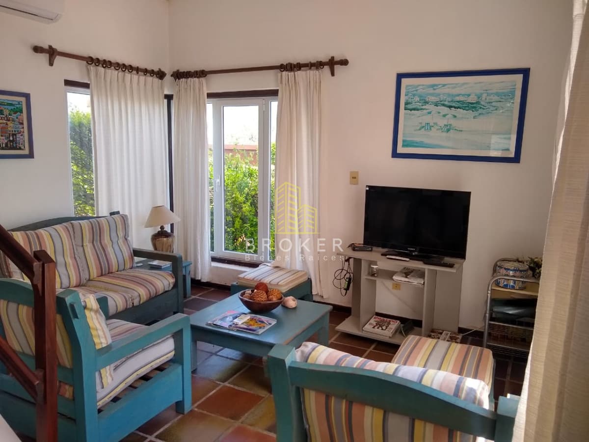 Alquiler de temporada Casa 3 dormitorios La Barra Punta del Este