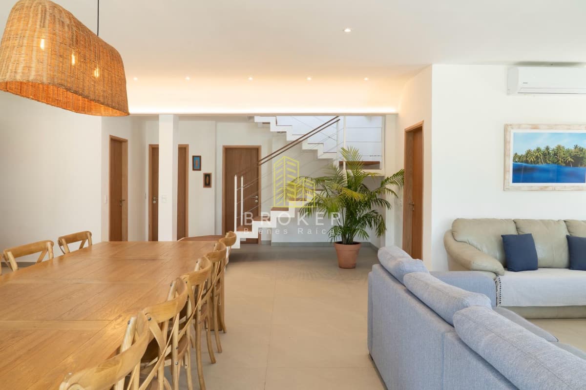 Alquiler de temporada Casa 4 dormitorios en La Barra, Punta del Este