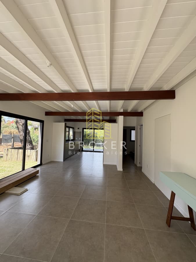 Venta casa 3 dormitorios La Barra Punta del Este