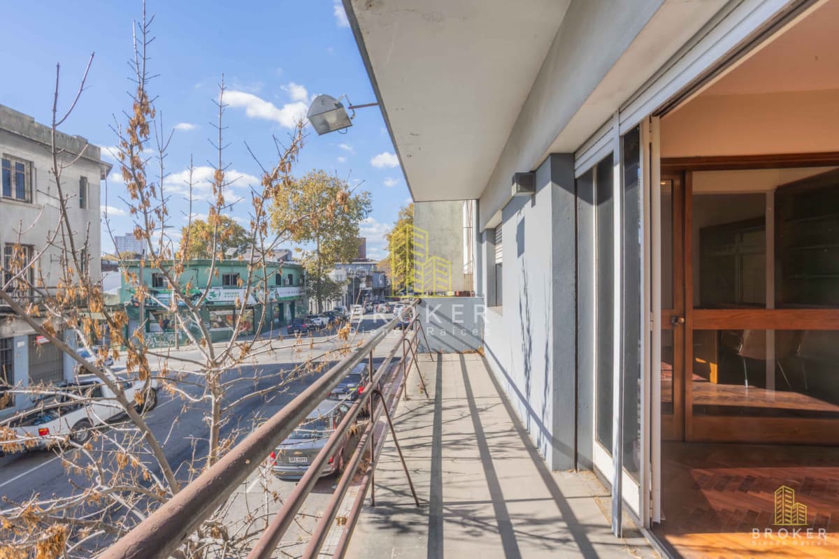 VENTA y ALQUILER DE CASA - COMERCIO EN EL CENTRO