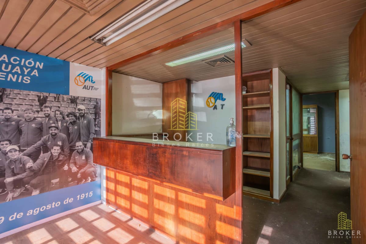 VENTA y ALQUILER DE CASA - COMERCIO EN EL CENTRO