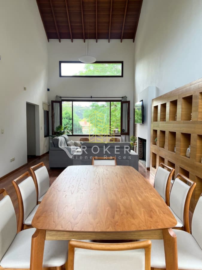 Venta y alquiler anual de moderna casa en mansa 5 dorm+ piscina