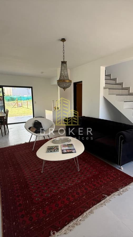 Venta Casa dúplex 2 ambientes