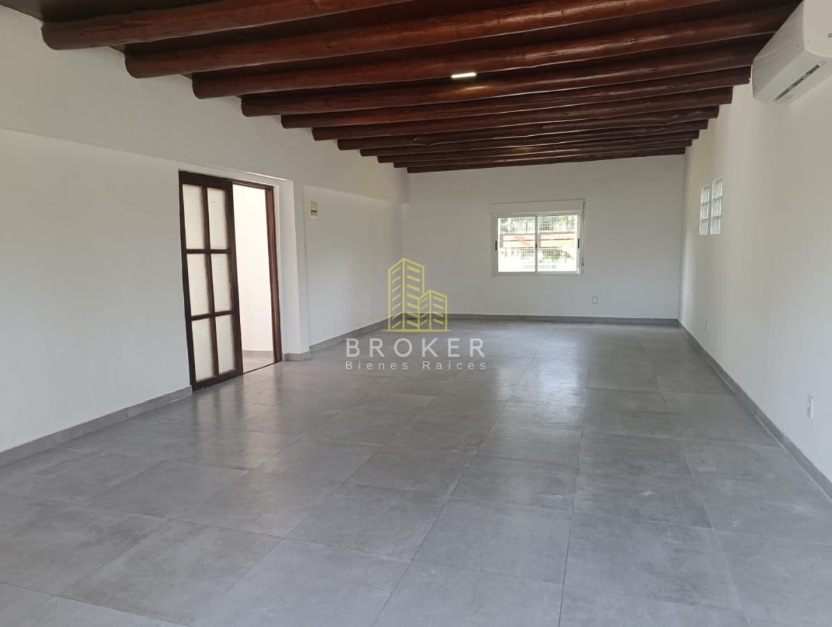 Venta casa Punta del Este Pinares 4 dormitorios Piscina Barbacoa