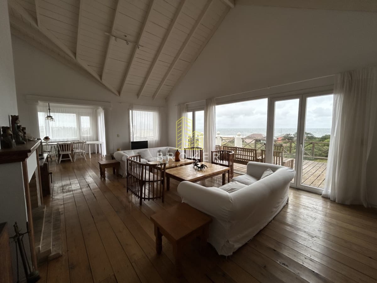 Venta y alquiler de gran casa en Montoya. Punta del Este, Uruguay.