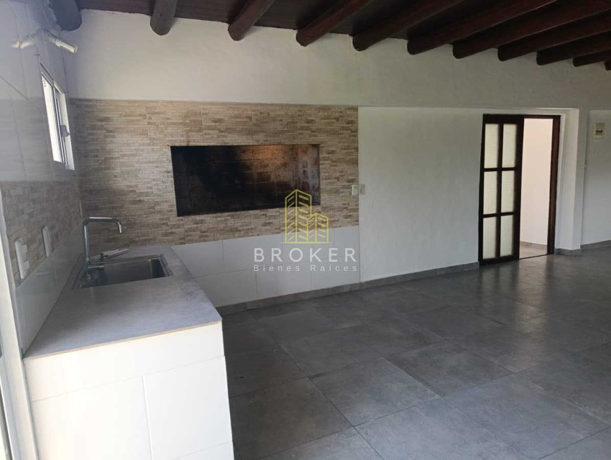 Venta casa Punta del Este Pinares 4 dormitorios Piscina Barbacoa
