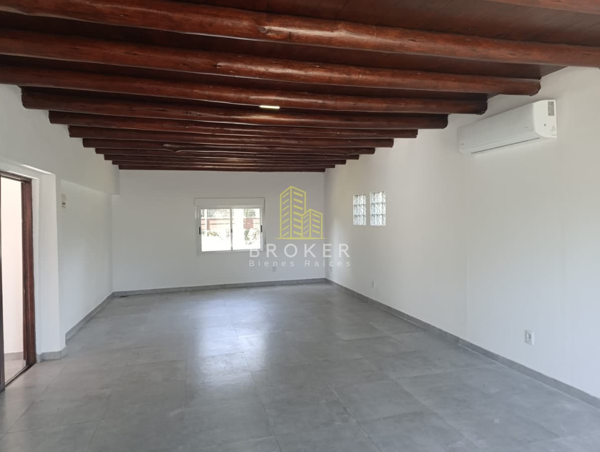Venta casa Punta del Este Pinares 4 dormitorios Piscina Barbacoa