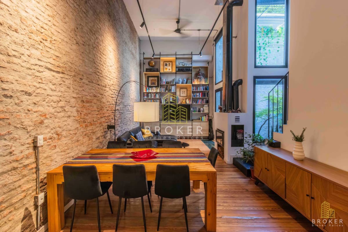 ¡RESERVADA! Casa de 3 dormitorios y piscina en Cordon, de época y reciclada