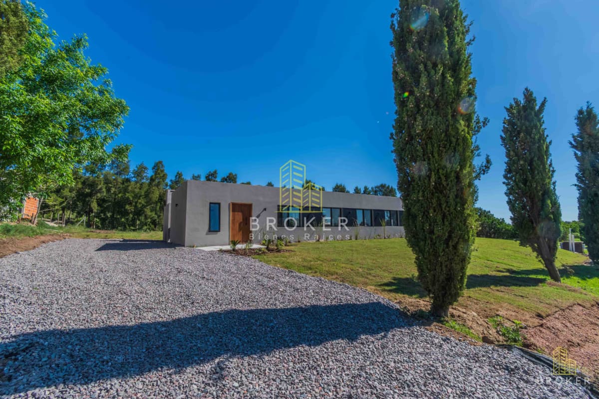 Venta Casa 4 dormitorios A ESTRENAR Cumbres de Carrasco Barrio Privado