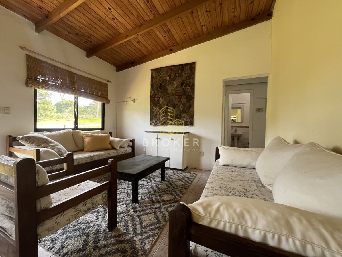 ¡RESERVADA! Casa de 3 dormitorios en La Barra, Montoya a cuadras del mar!