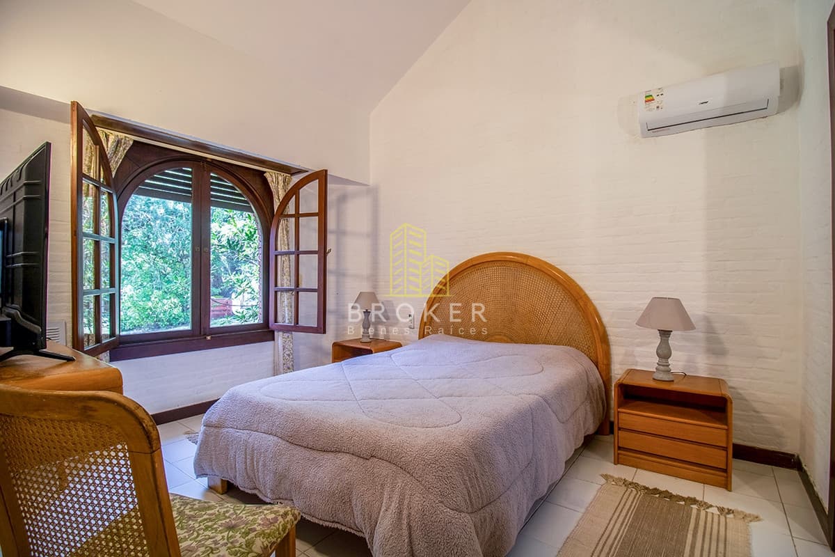 Venta Casa Mansion Beverly Hills Punta del Este Uruguay 6 dormitorios