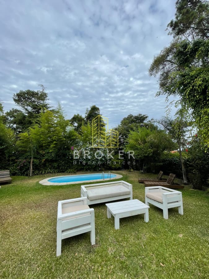 Alquiler hermosa y amplia casa con pileta climatizada en San Rafael, Punta del Este