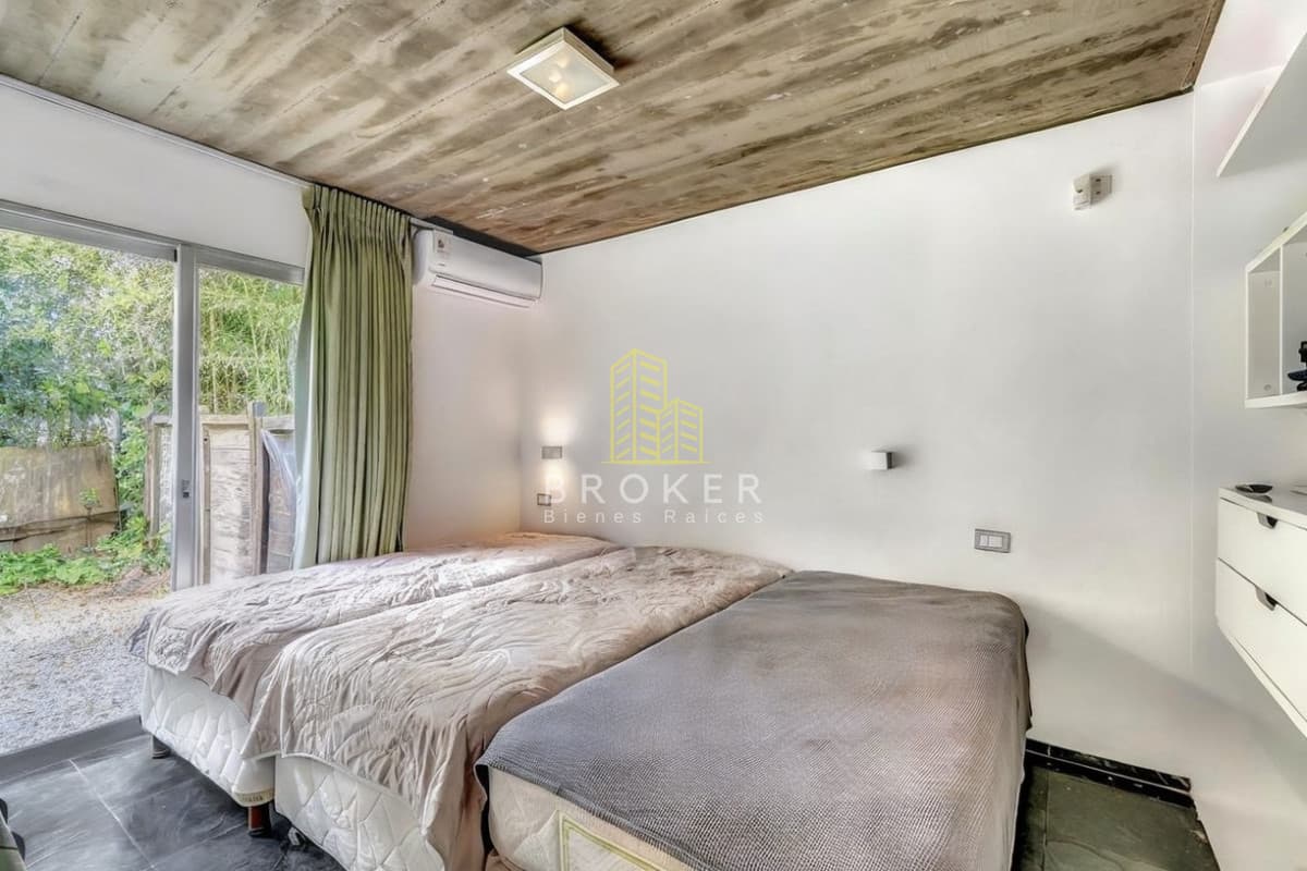 Venta Casa en San Rafael Punta del Este, 6 dormitorios y piscina