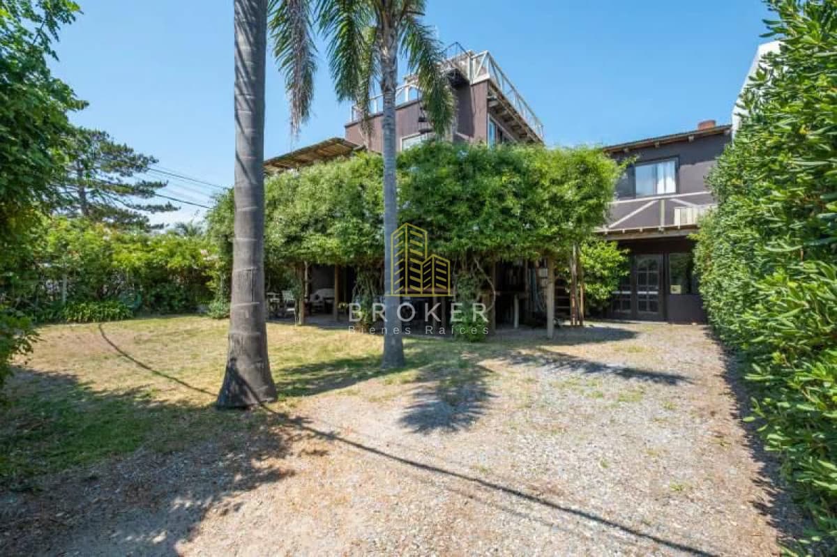Venta Casa La barra de 4 dormitorios y 4 baños!