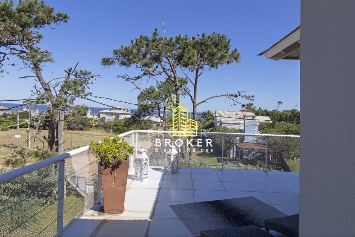 Venta Casa en La Barra Punta del Este, 7 dormitorios