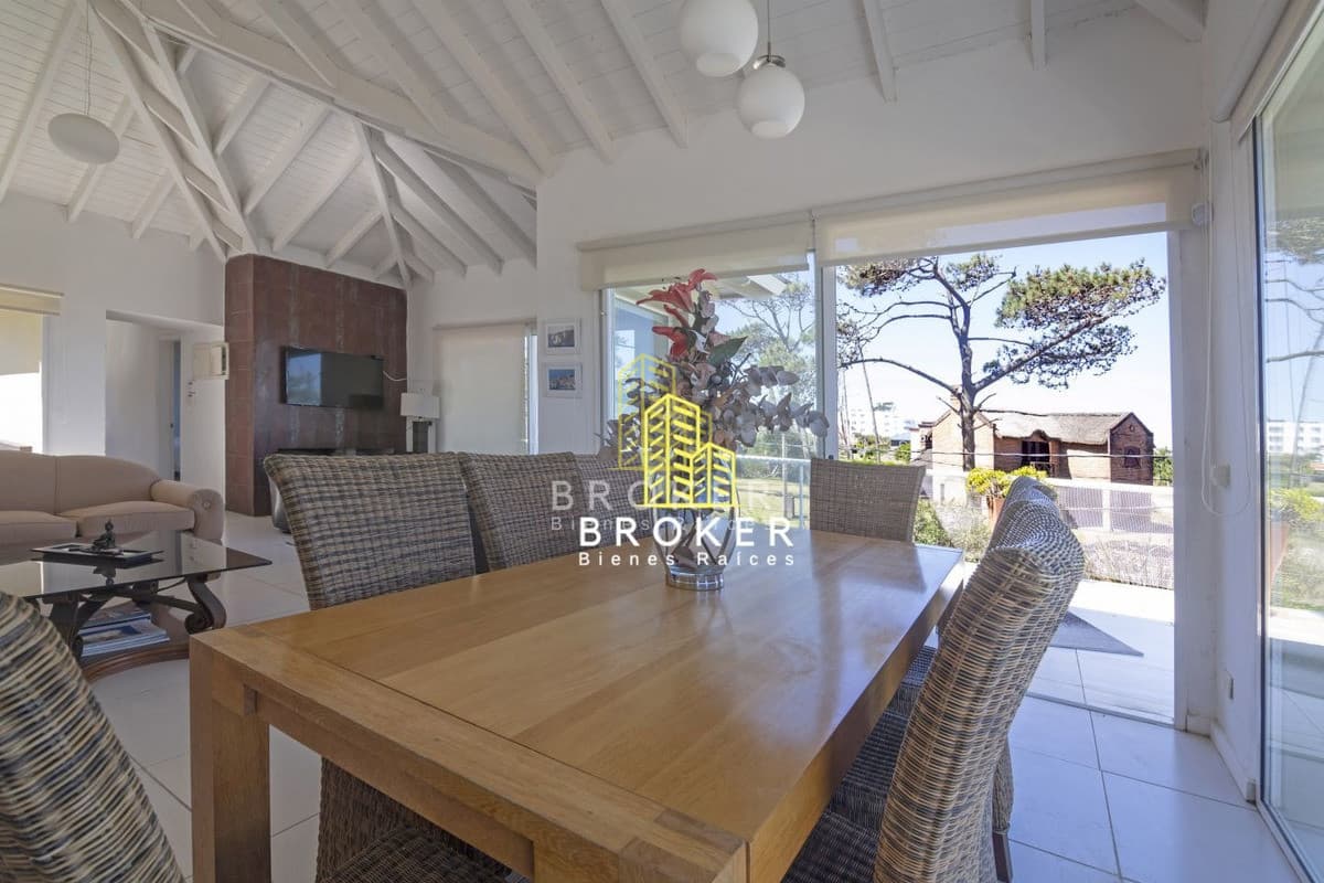 Venta Casa en La Barra Punta del Este, 7 dormitorios