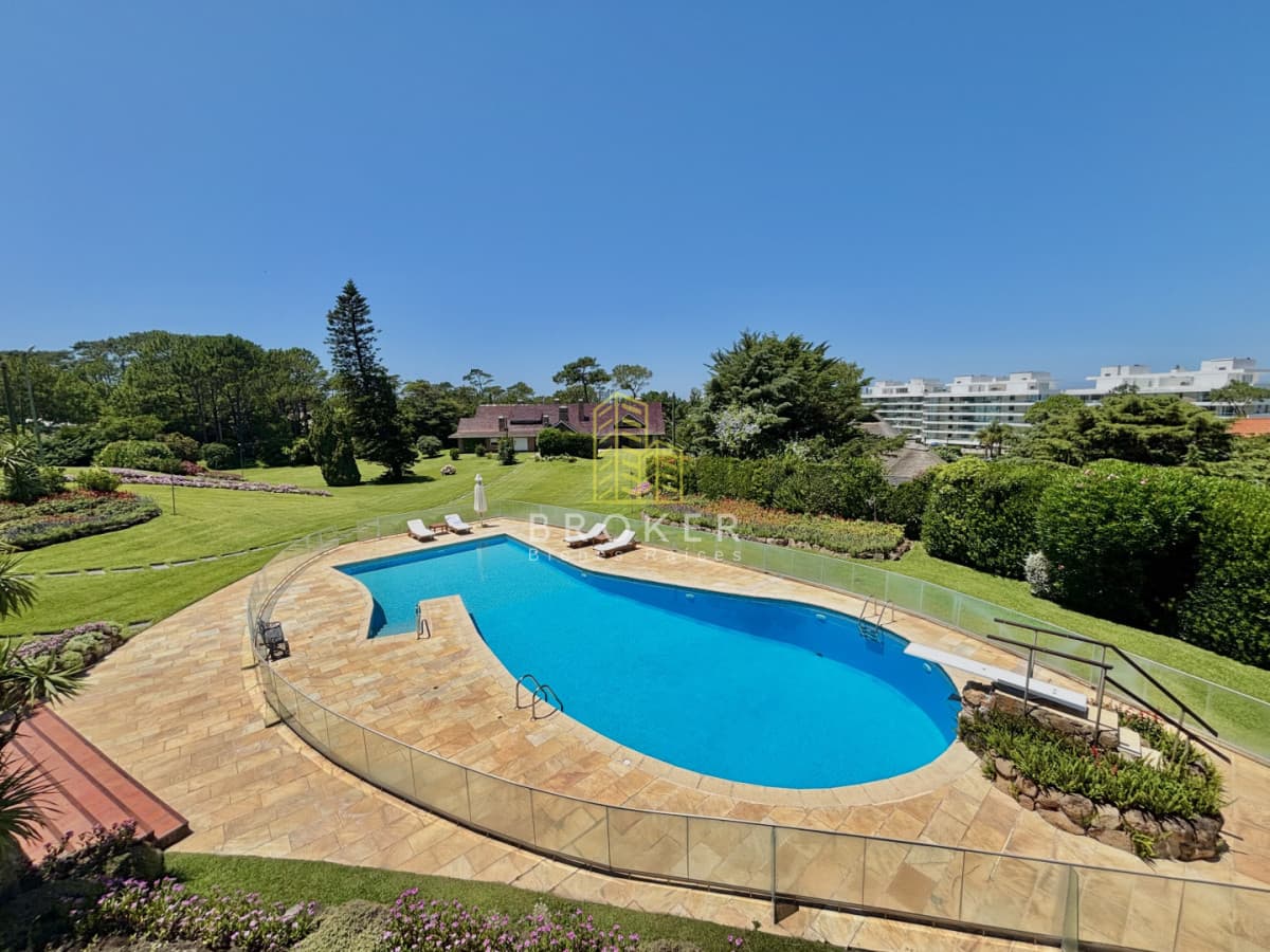 Venta casa mansa punta del este piscina