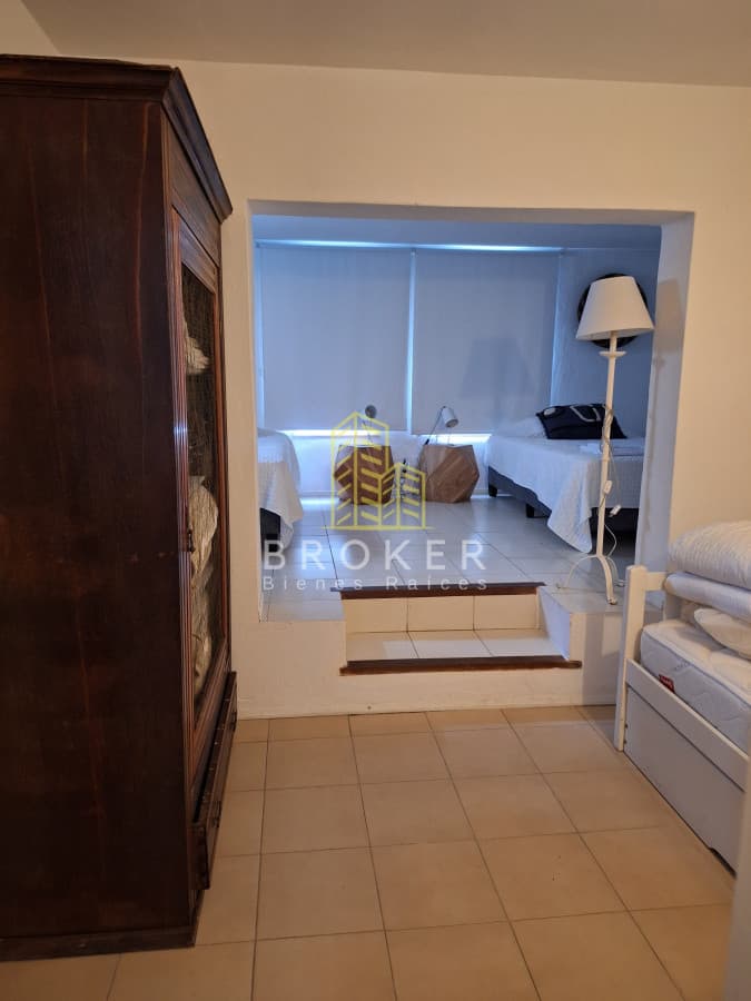 Alquiler temporal de hermosa casa de 3 dormitorios + servicio en la barra a pasos del mar