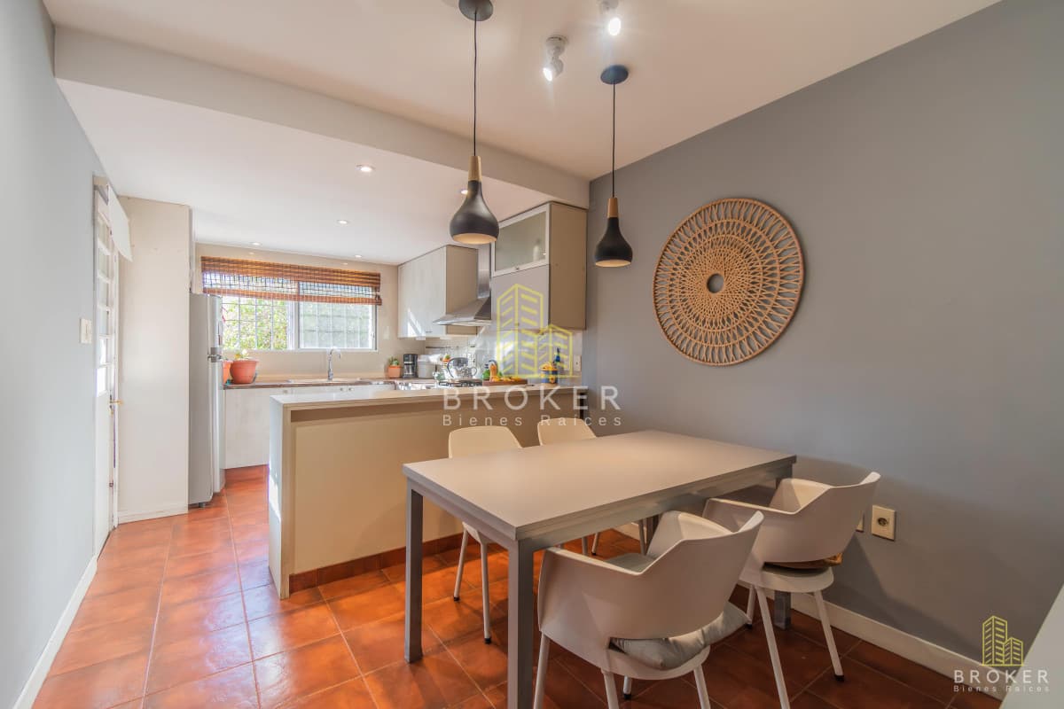 ¡RESERVADA! Casa 3 dormitorios en Punta Gorda con garage