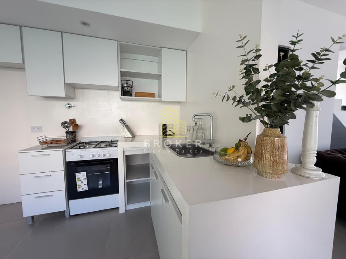 Venta Casa dúplex 4 ambientes